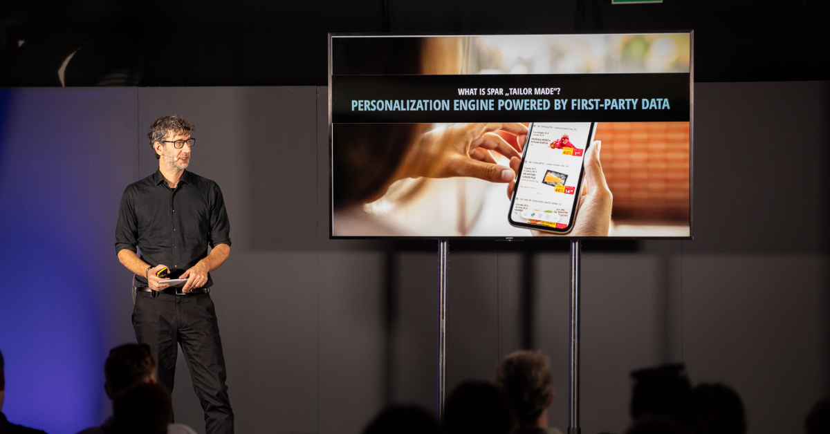 Aleš Popič at the Weekend Media Festival on personalization and the SPAR Tailormade project - iPROM - Expert opinions - Žiga Komac