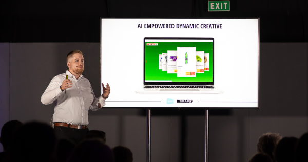 Žiga Komac at the Weekend Media Festival on personalization and the SPAR Tailormade project - iPROM - Expert opinions - Share