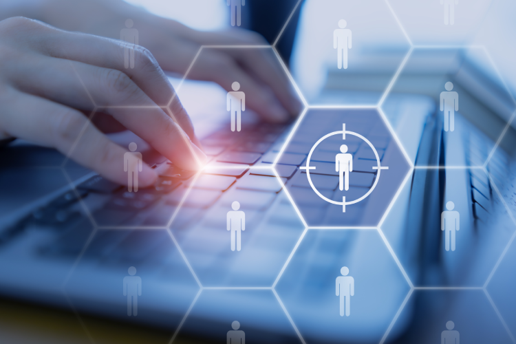 Reaching users with the power of contextual targeting - iPROM - Experts opinions - Nejc Lepen